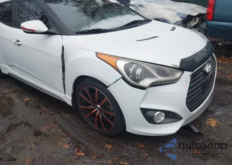 2015 Hyundai Veloster Turbo z USA, uszkodzony, nr VIN KMHTC6AE3FU233952